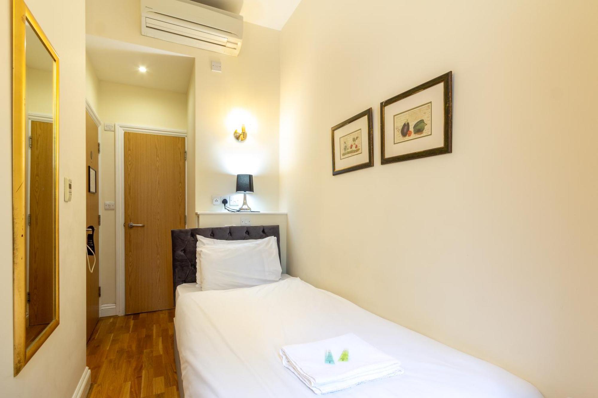 לונדון Coronation Hotel מראה חיצוני תמונה