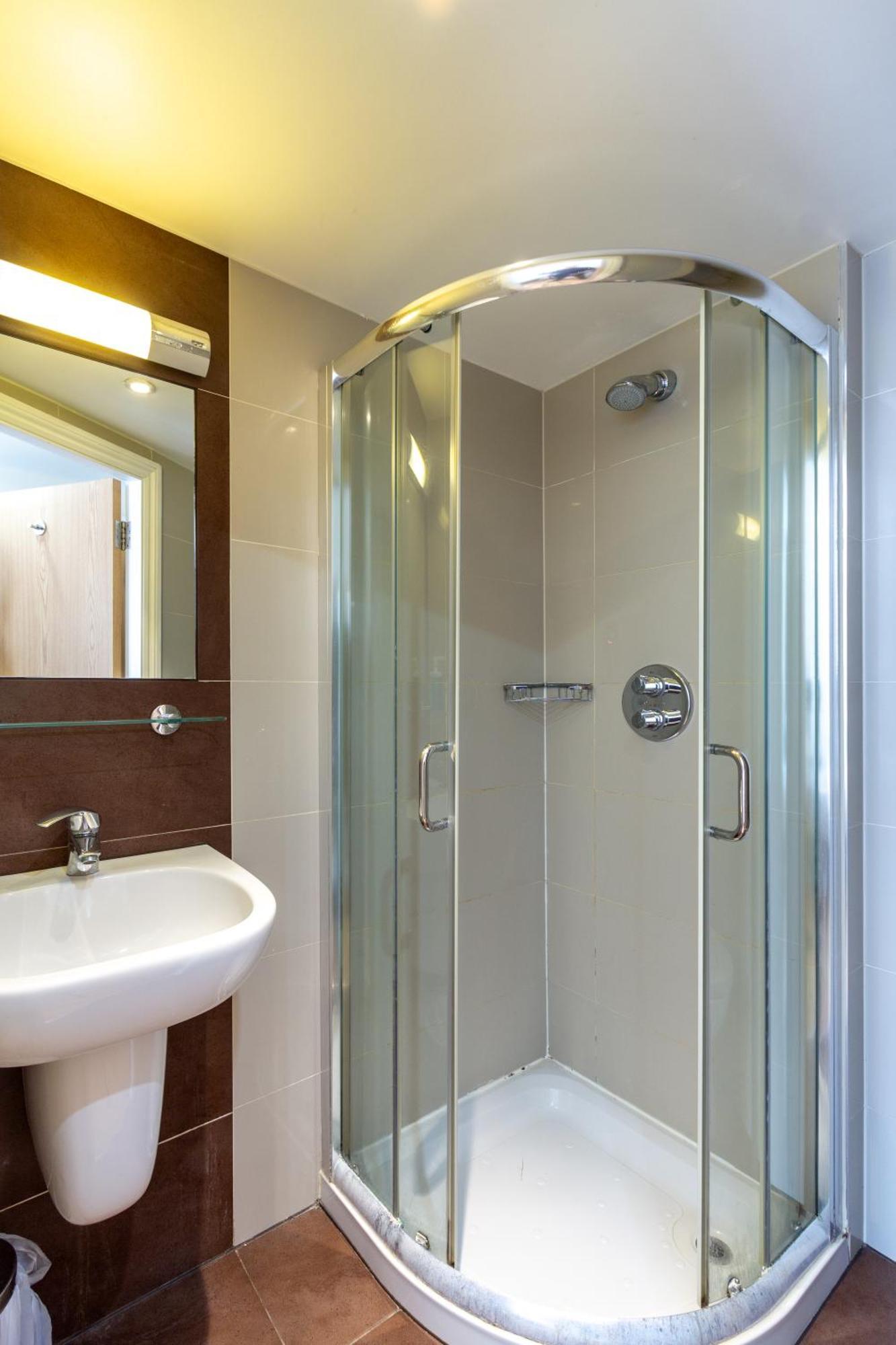 לונדון Coronation Hotel מראה חיצוני תמונה